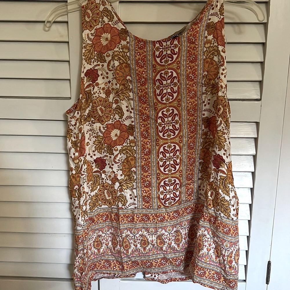 Floral Sleeveless Top with Buttons Down the Back XS